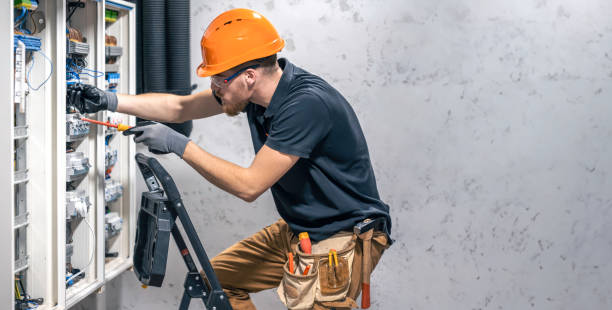  Maine, WI Electrician Pros